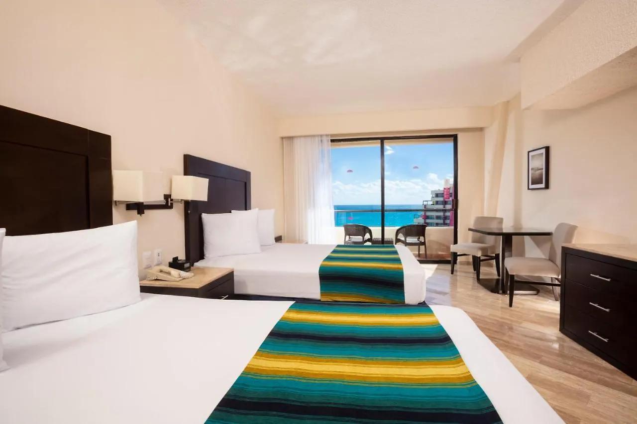 Crown Paradise Club Cancun Mexico