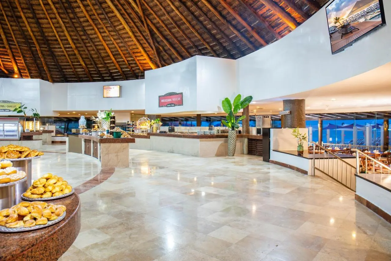 Crown Paradise Club Cancun Resort