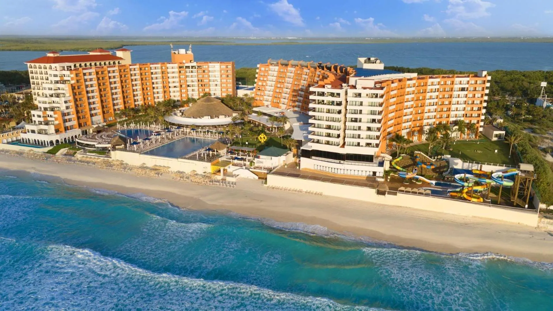 ***** Resort Crown Paradise Club Cancun Mexico