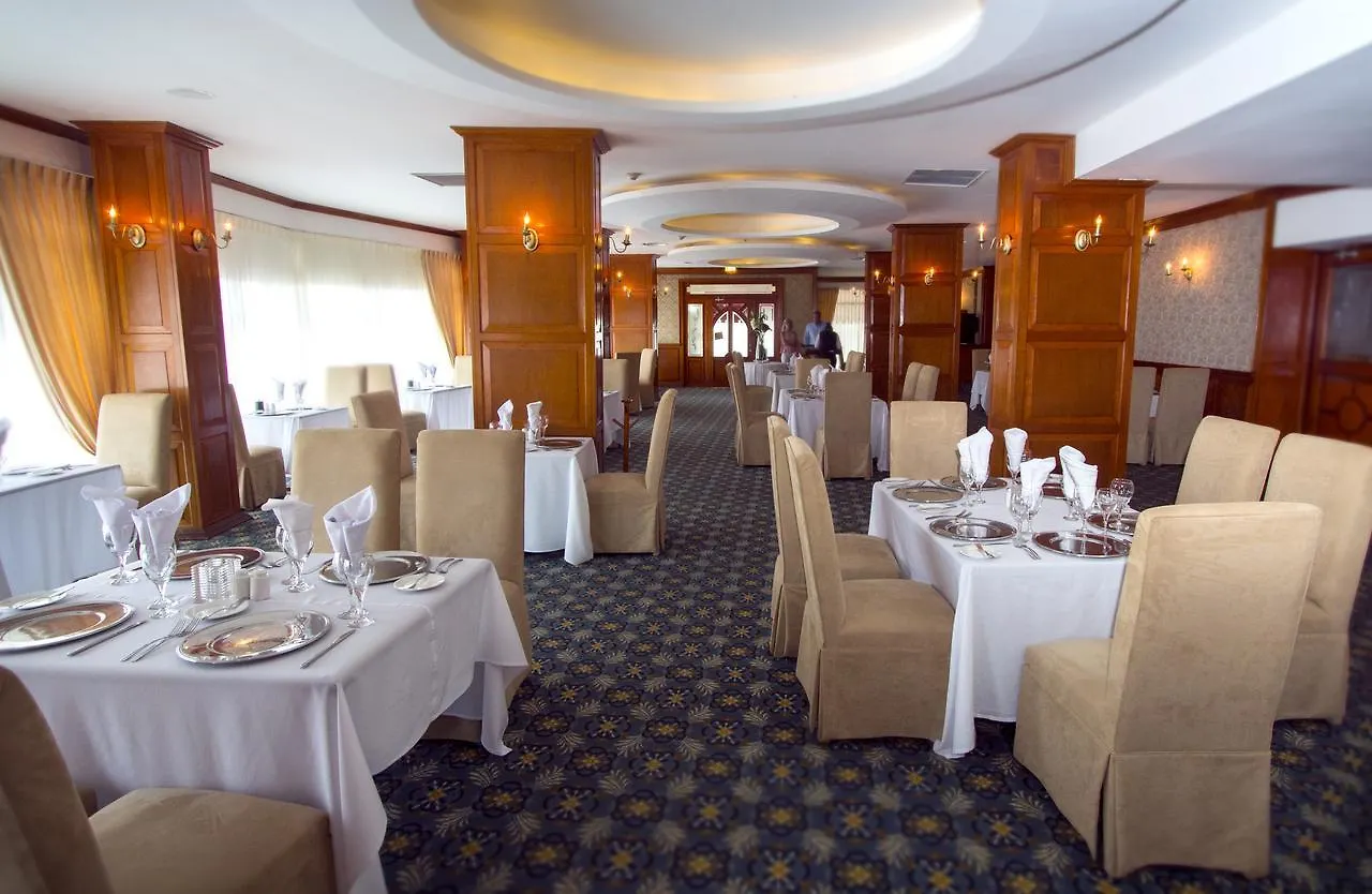 ***** Resort Crown Paradise Club Cancún Mexiko